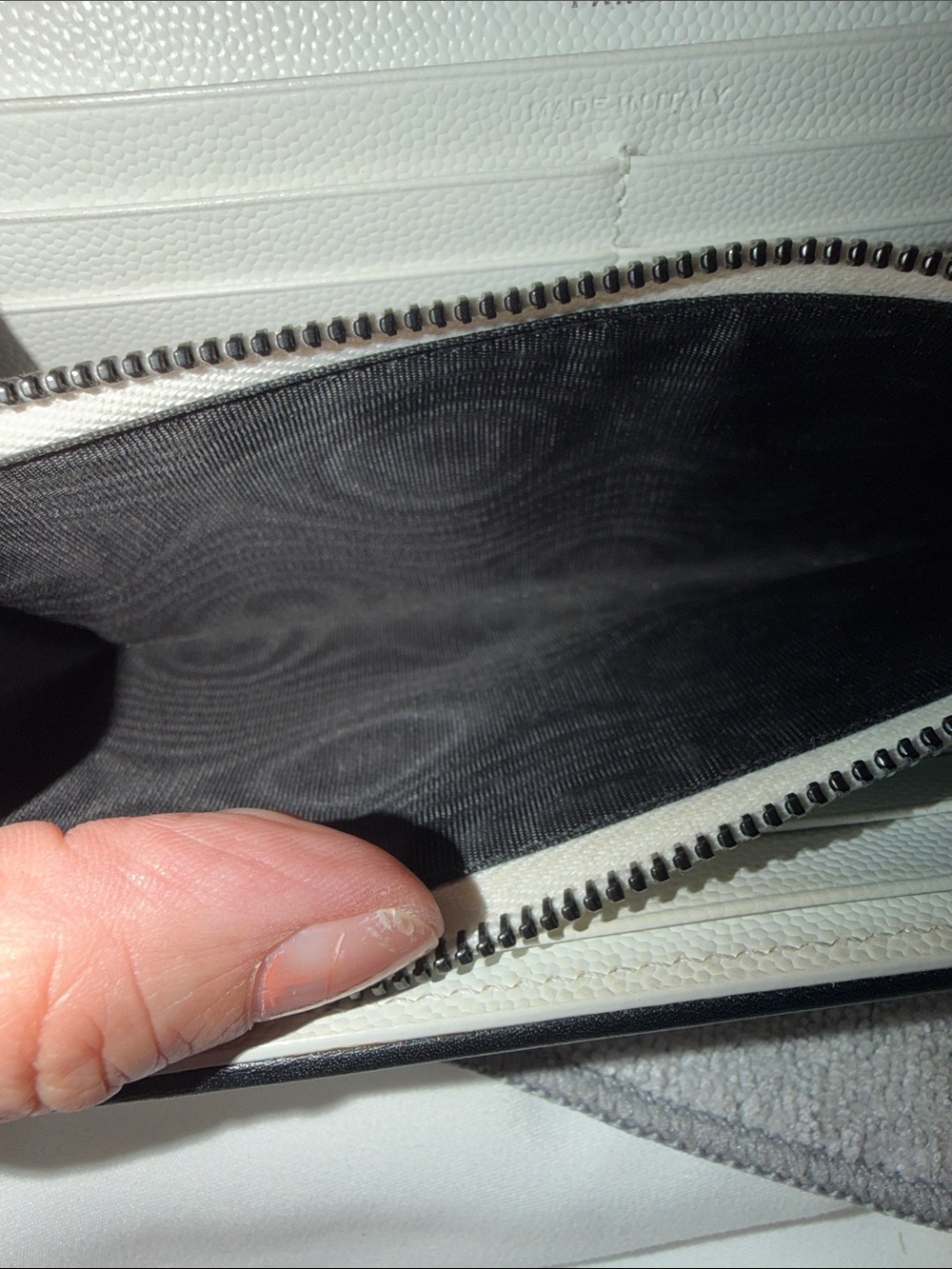 RARE YSL Saint Laurent Large Cassandre Envelope Flap Wallet – White Black Contra - Picture 10 of 15